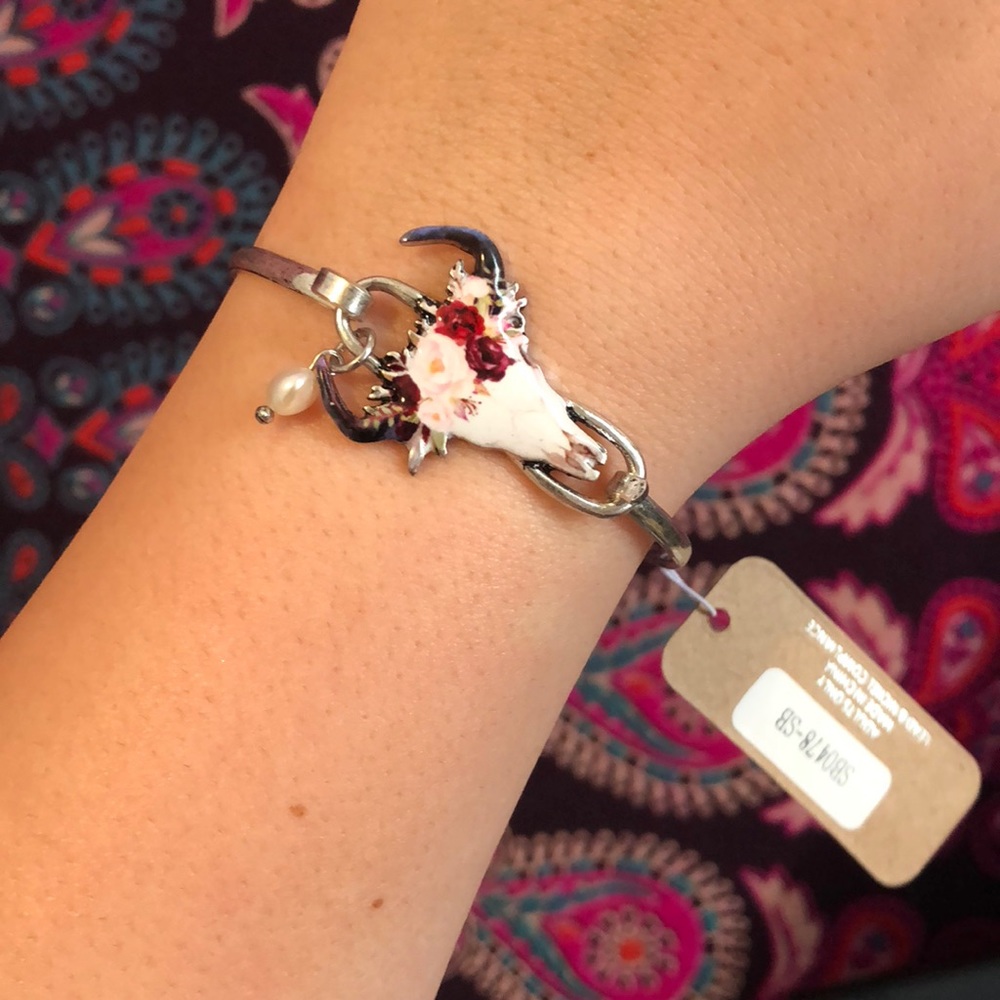 Floral Steer Head bracelet! NWT